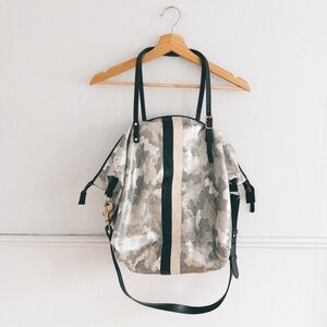 KEMPTON & CO. > Metallic Camo Large Crossbody